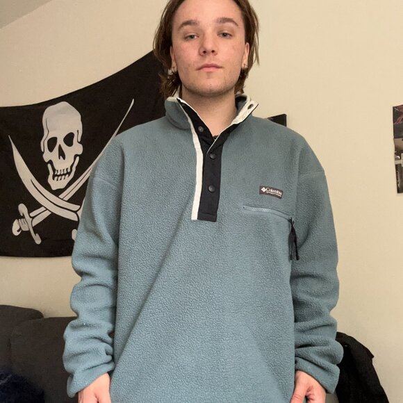 Columbia Sportswear Company Other - Teal Columbia Fleece with Snaps